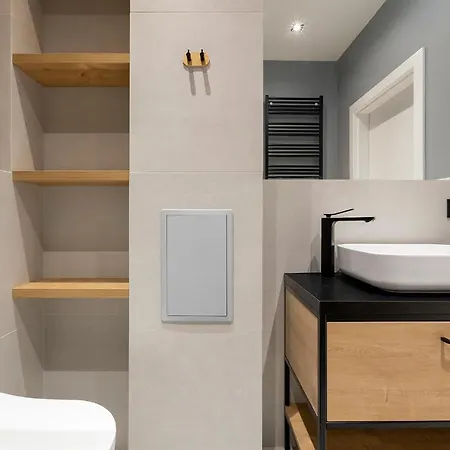 아파트 Homewell Poznanska