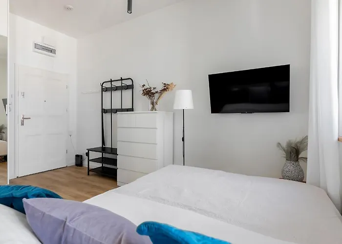 Апартаменти Homewell Poznanska *