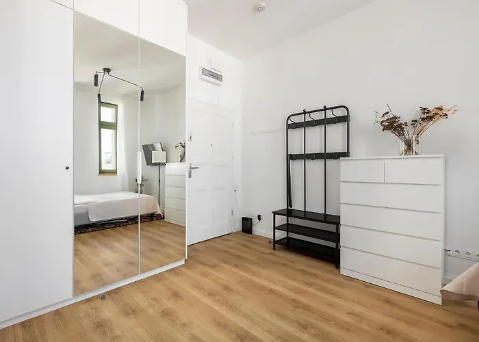 Homewell Poznanska Апартаменти Познань